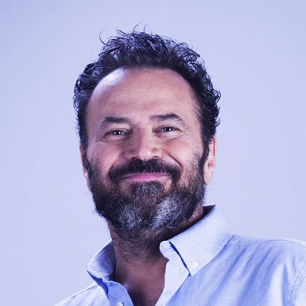 Contacto de Elías Pelayo